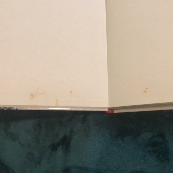 2 Cookbooks - Picture 8 of 8